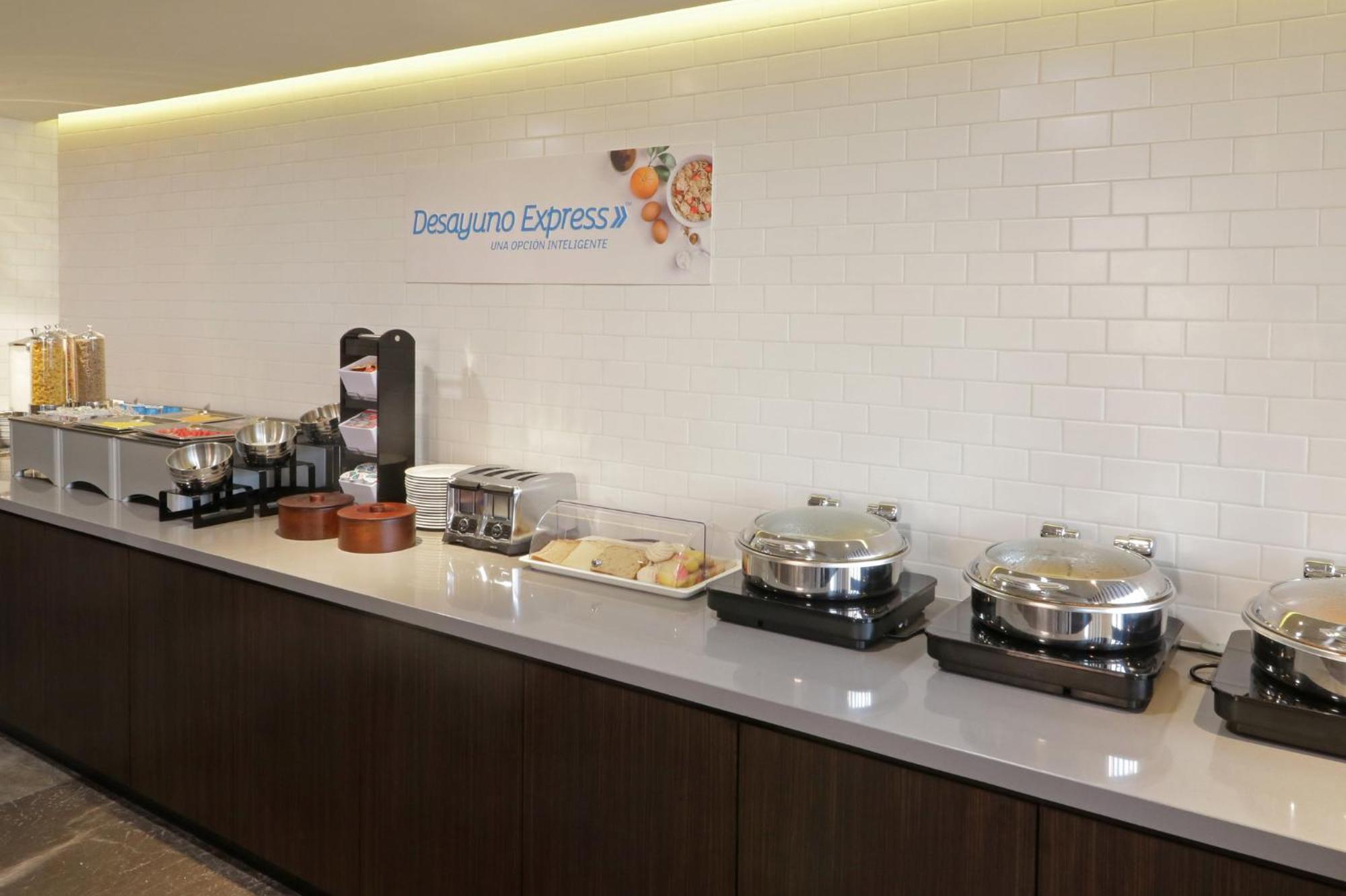 Holiday Inn Express & Suites Monterrey Valle By Ihg San Pedro Garza Garcia Eksteriør bilde