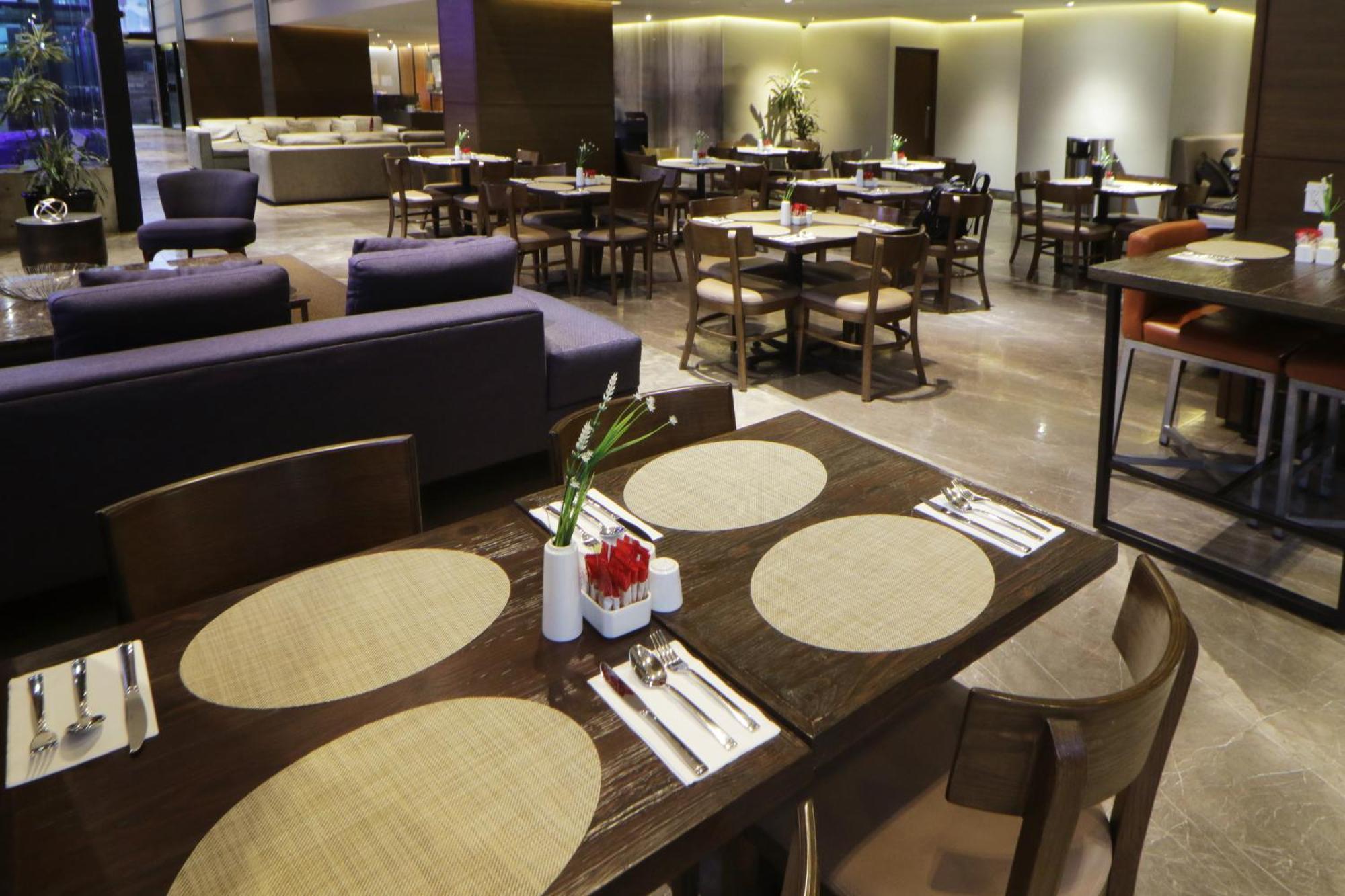 Holiday Inn Express & Suites Monterrey Valle By Ihg San Pedro Garza Garcia Eksteriør bilde